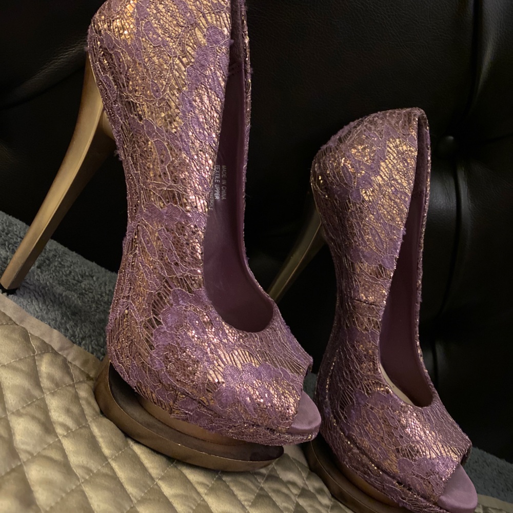 H by Halston Purple Laced Pumps